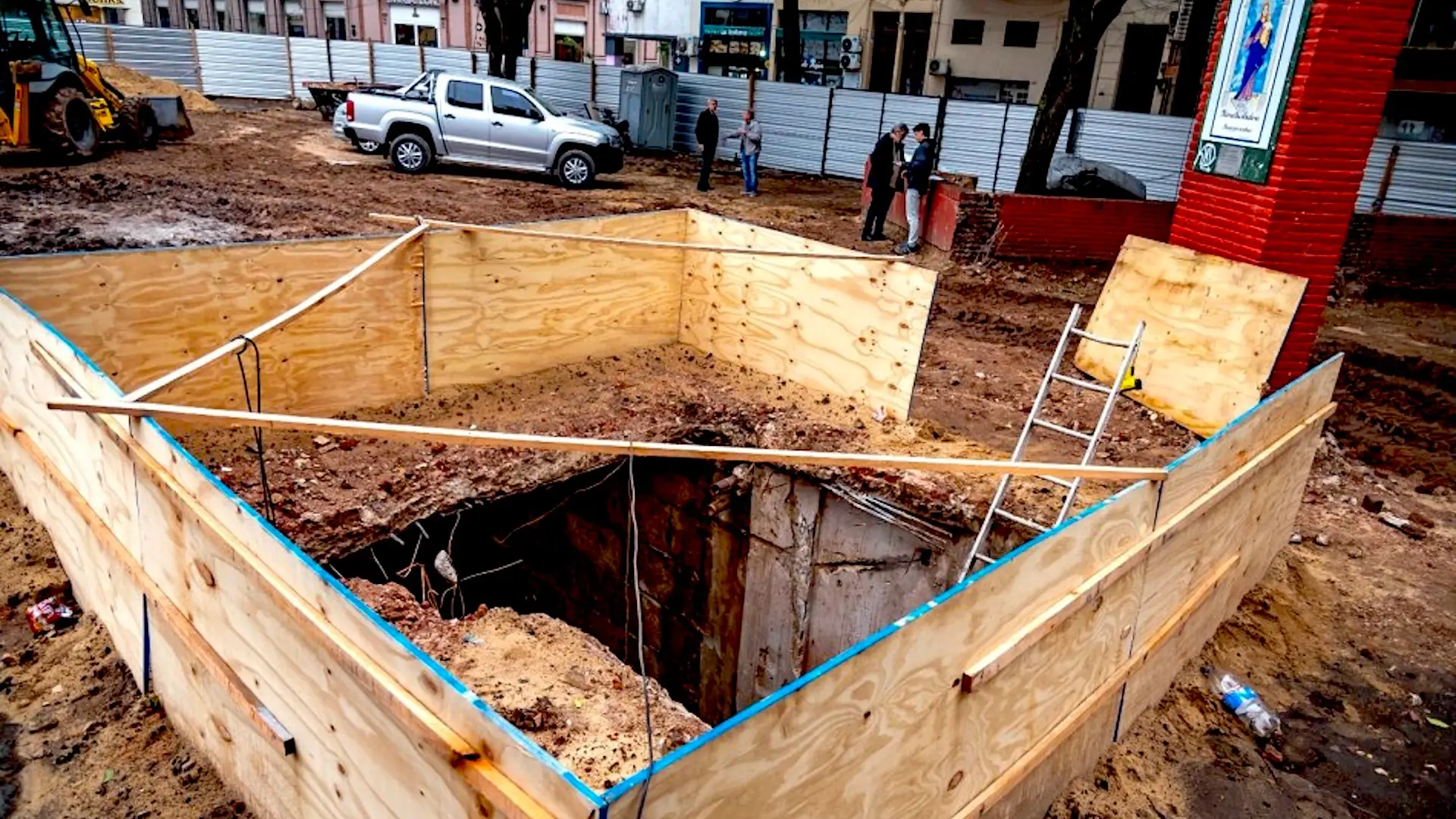 Sorprendente hallazgo en la Plaza de la Cooperación durante las obras de remodelación