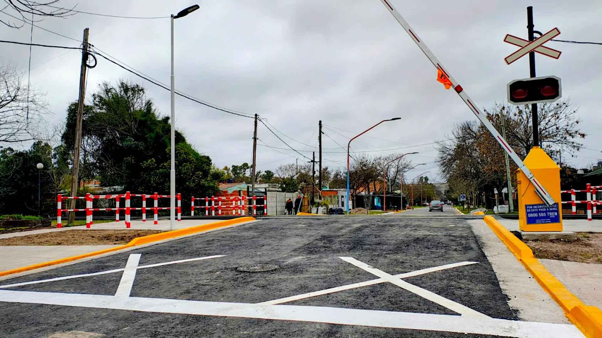 Puerto San Martín sumó un nuevo cruce ferroviario y avanza con mejoras en la circulación