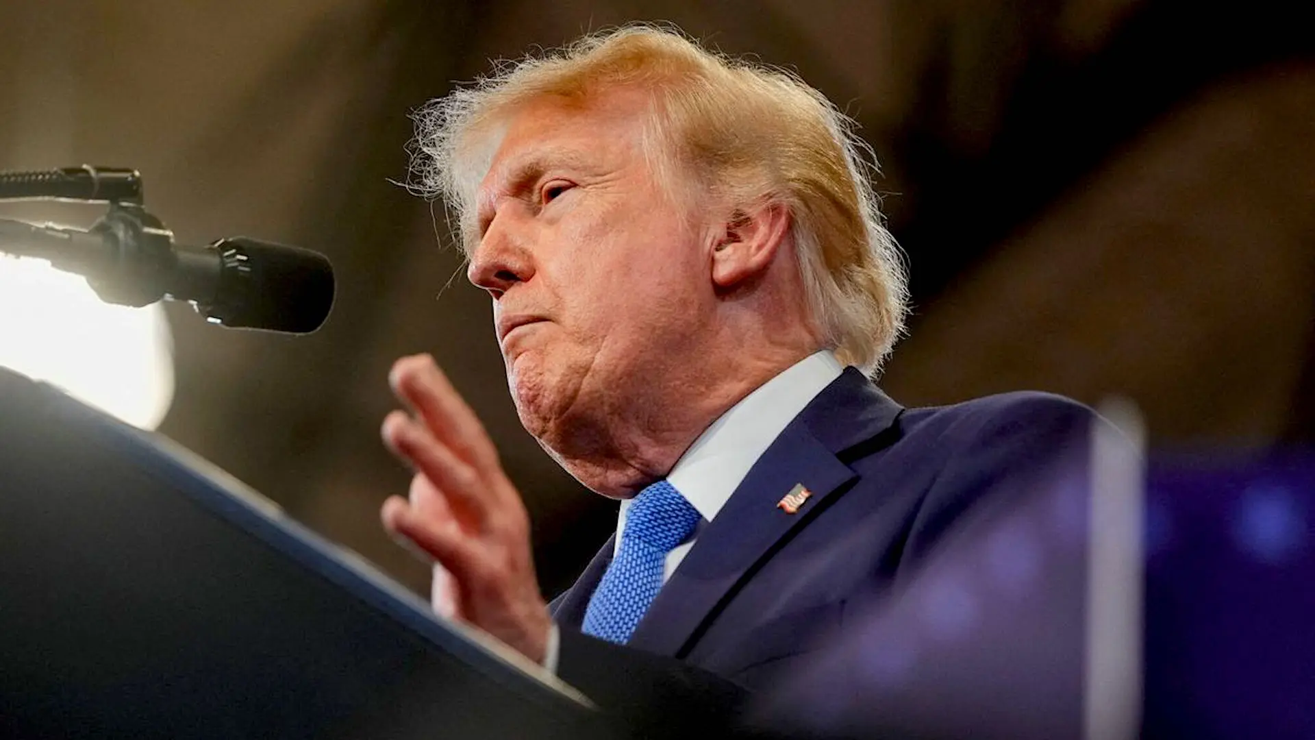 Trump redobla la presión sobre Irán y amenaza con quedarse con el estrecho de Ormuz